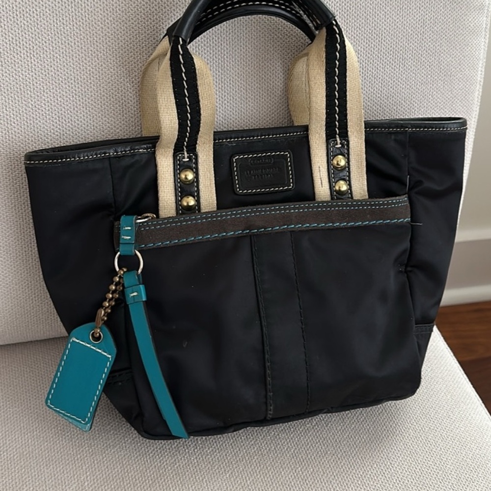 COACH HAMPTON MINI PURSE BLACK NYLON SHORT CANVAS HANDLE